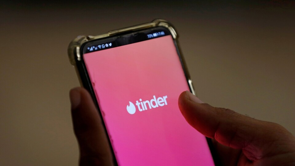 Tinder Music mode ties up with Spotify to increase potential matches.