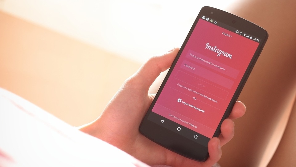 Instagram Stories testing 60 seconds duration with few users. Instagram Stories testing 60 seconds duration with few users.