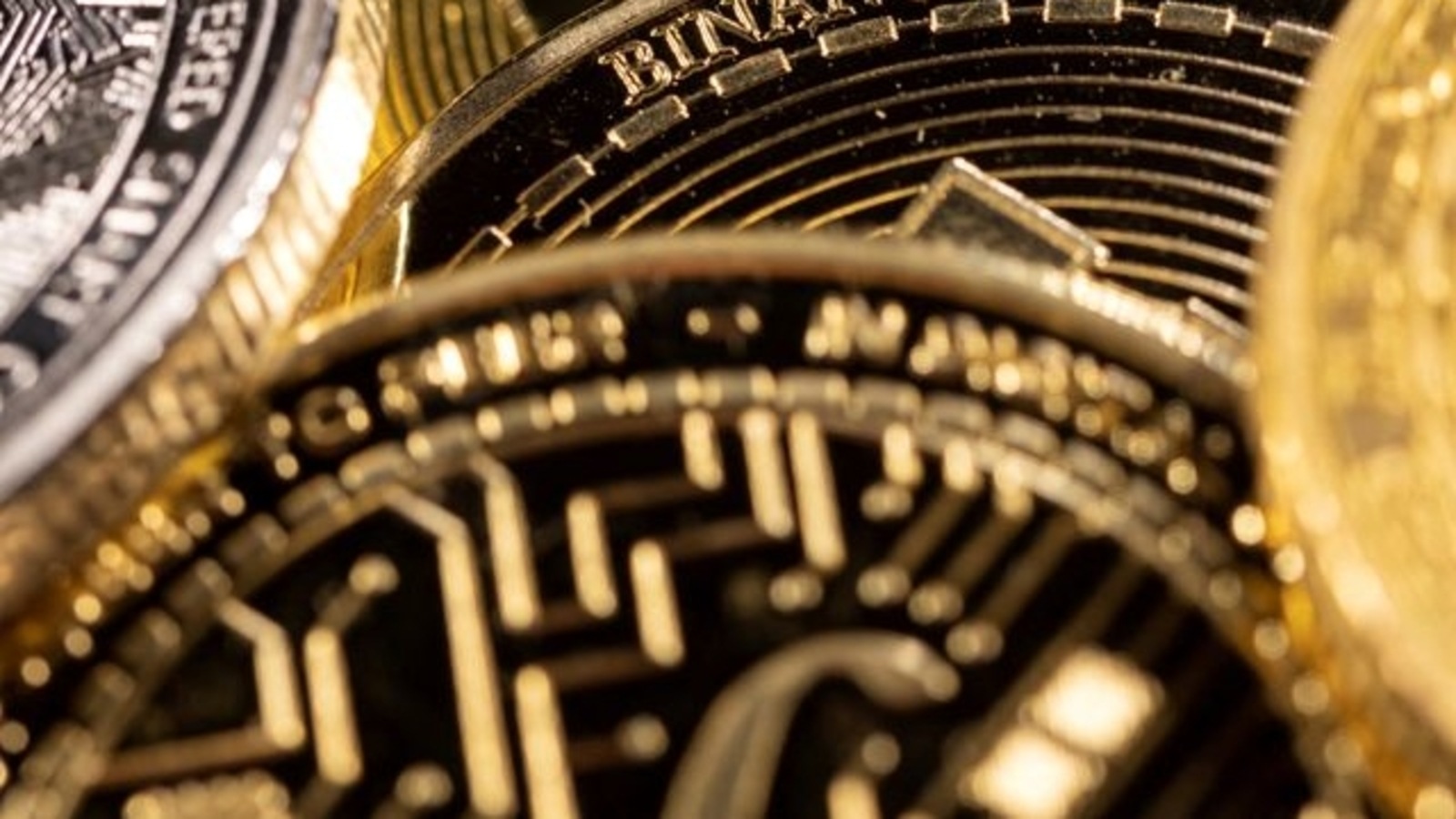 Bitcoin price: Cryptocurrency adds to Its December losses ...