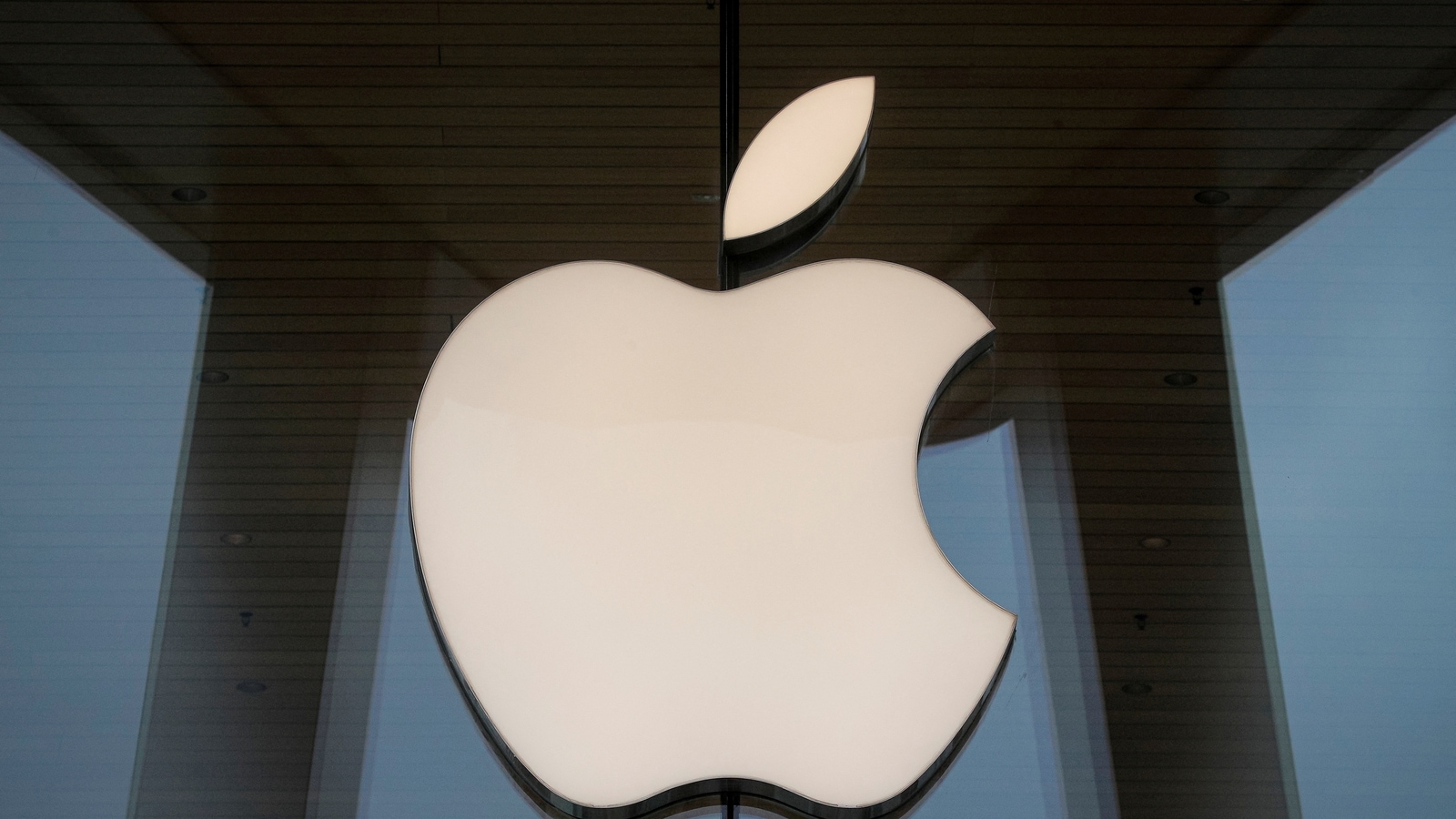Apple is rumored to be killing off iPhone SE.