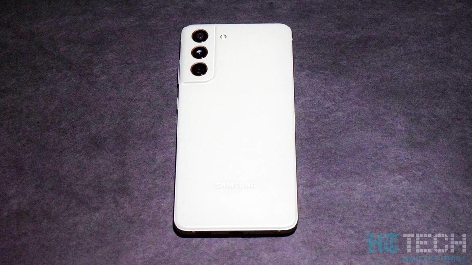 Samsung Galaxy S21 FE 5G (Exynos) First Impressions: iPhone who?