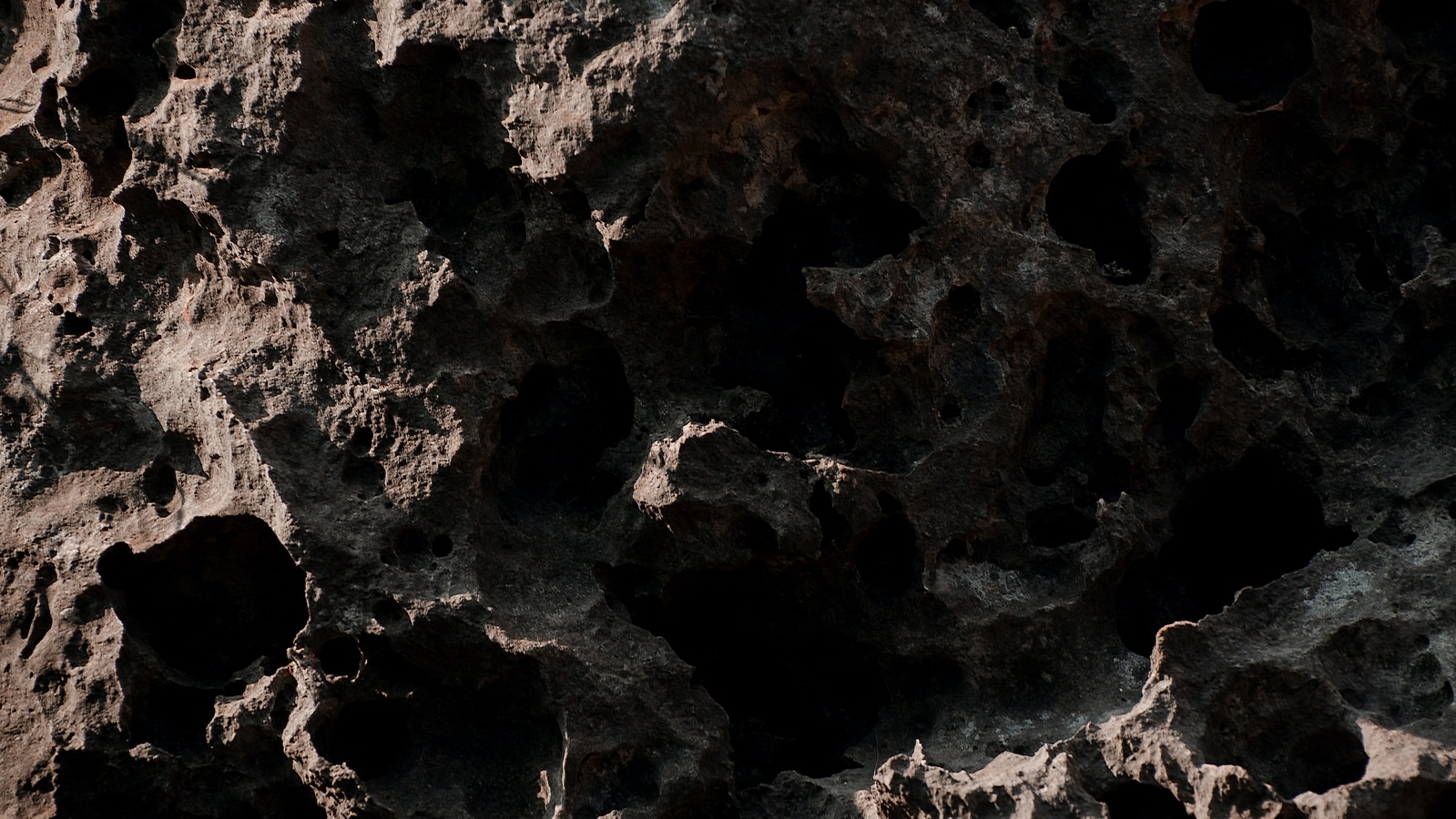 According to NASA, the 20-mtr Asteroid 2022 AY6 will be passing by Earth on January 18