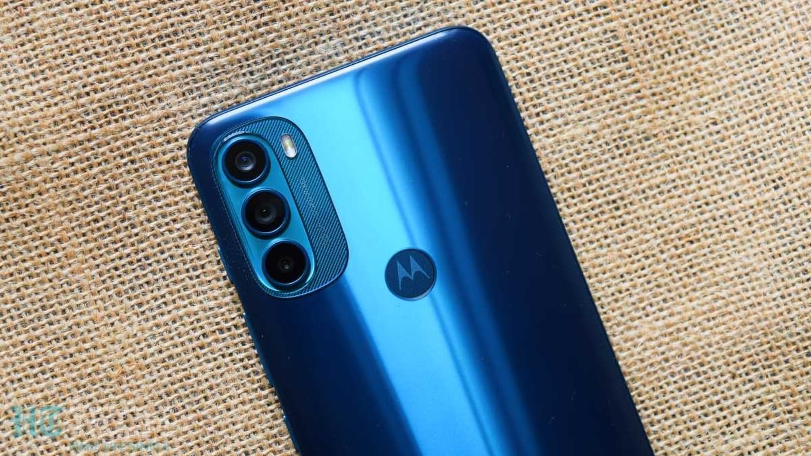 redmi note 10 pro vs moto g71