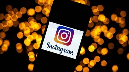 Know how to disable Instagram online indicator.