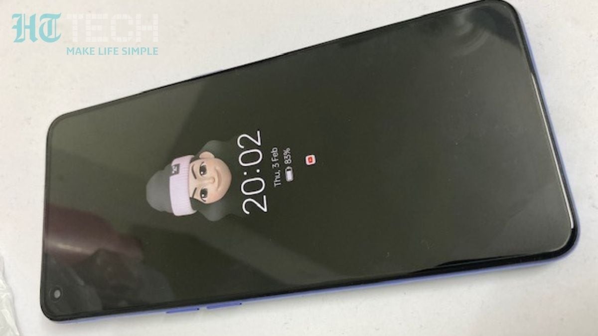 Features: The phone offers personalization features, Omoji, Kid Space, Simple Mode, air gestures, among others. Oppo Reno 7 5G