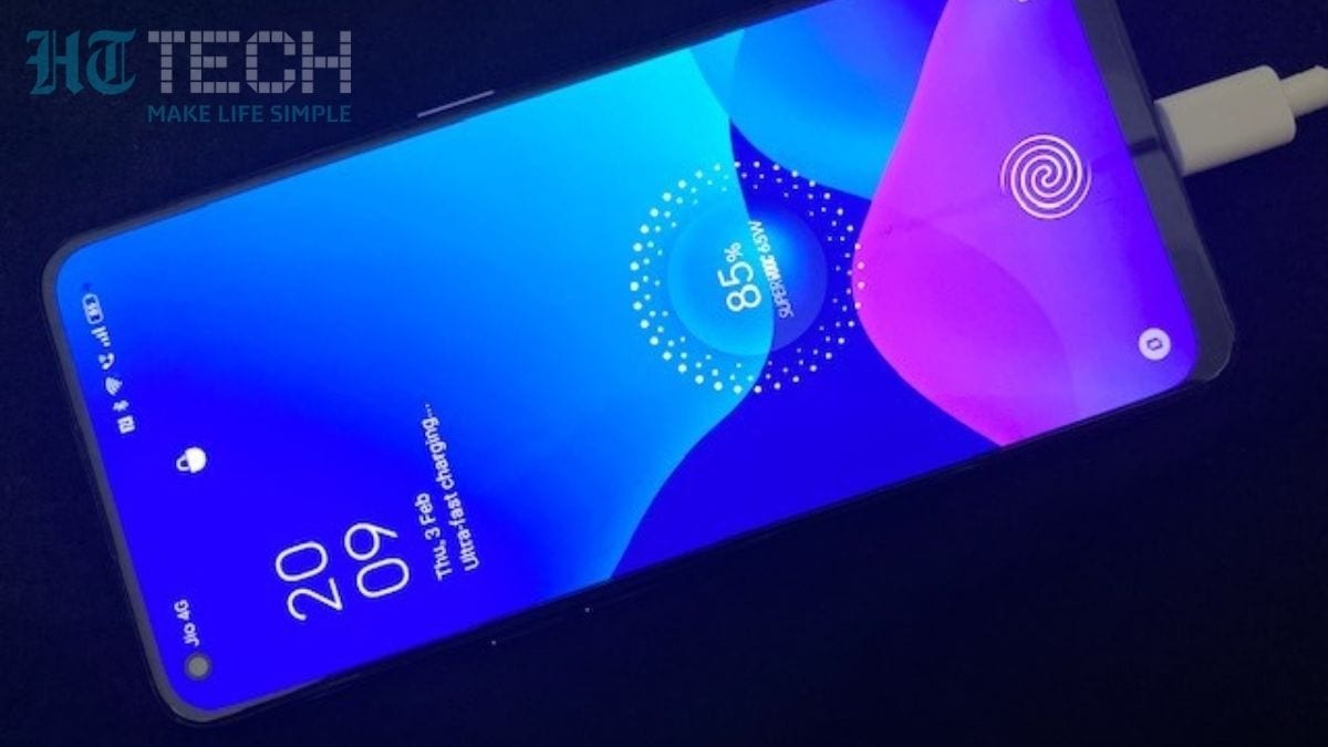 Battery: The phone is packed with a 4,500mAh battery and 65W SUPERVOOC charger. The phone can be charged to 100 percent from 0 in 35 to 40 minutes. Oppo Reno 7 5G