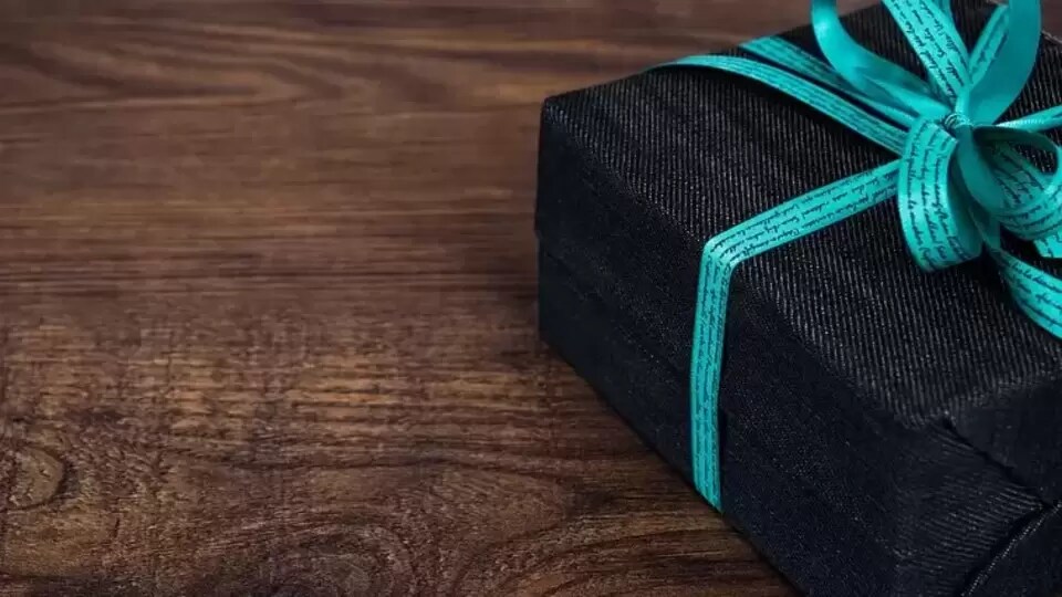 Check out the 5 gadget ideas to gift your loved ones on Valentine's Day.