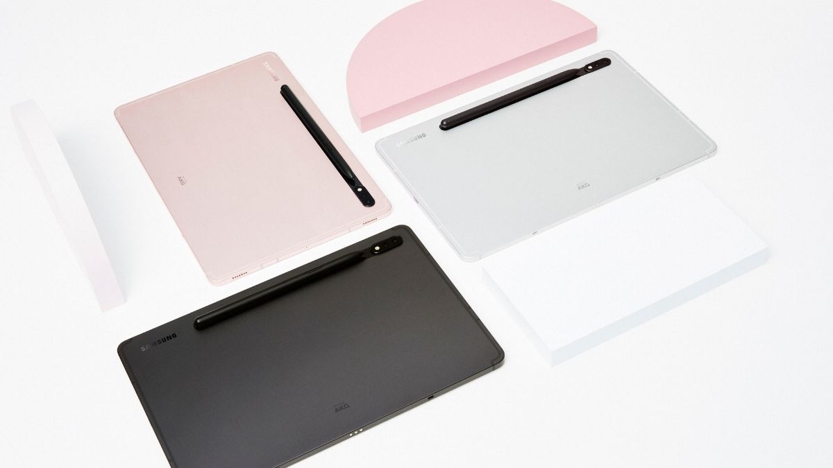 Galaxy Tab S 8 series is likely to take on the newly launched Apple iPad Mini. Samsung has launched 3 tablets in this series- Galaxy Tab S8, Galaxy Tab S8+, and Galaxy Tab S8 Ultra.