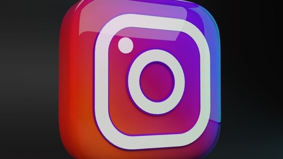 The new Instagram update allows users to like Instagram Stories without sending DMs.