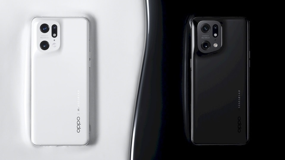The Oppo Find X5 Pro’s strong point is its Hasselblad cameras. The smartphone is equipped with a 50MP main and a 50MP ultra-wide camera with OIS and 5-axis stabilization. It has a custom Marisilicon chip for image processing as well as 4K Night Mode shooting. It also comes with a 5X telephoto camera and 5X Hybrid zoom.