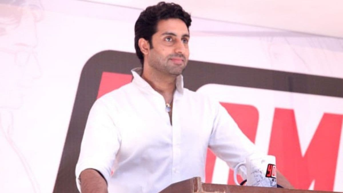 Abhishek Bachchan – Like father like son. Abhishek Bachchan also faced a hacking emergency in 2019 and this one too was by a Turkish hacker who replaced his pictures with propaganda supporting Turkish soldiers. Abhishek Bachchan