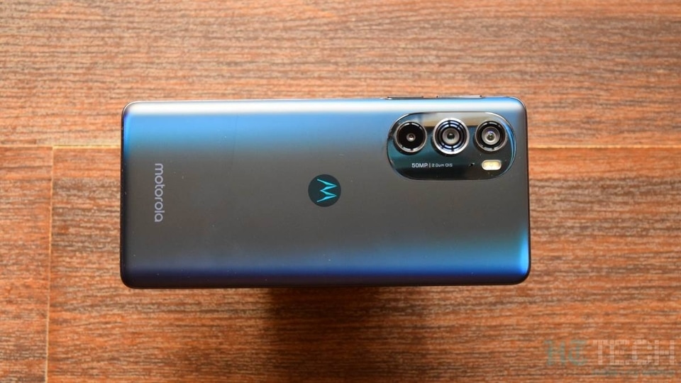 Motorola Edge 30 Pro review: Leaps, not edges, over its competition! |  Mobile Reviews