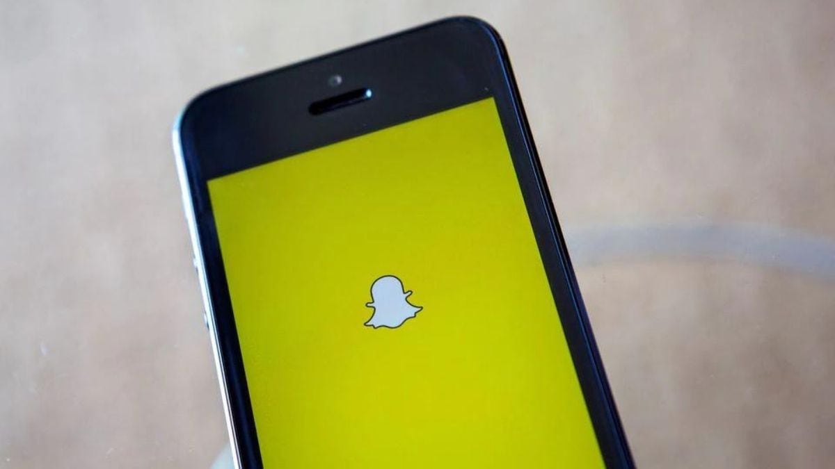 From there, click continue on the pop up reminding that Usernames can only be changed once per year. Type in a new Username, hit next, and log back in to Snapchat to finalize! Snapchat