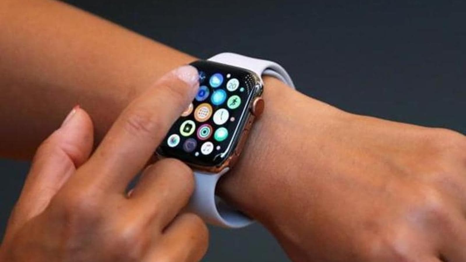 Apple watch 8. Эпл вотч 8. Айфон 13 и эпл вотч. Apple watch Series 8. Apple watch 8 45mm.