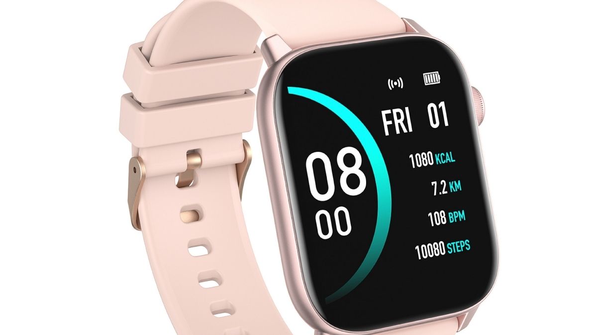 The watch is waterproof with IP68 rating and can withstand sweat and splashes. The watch has a 7-day battery life and includes a daily activity tracker. Ambrane