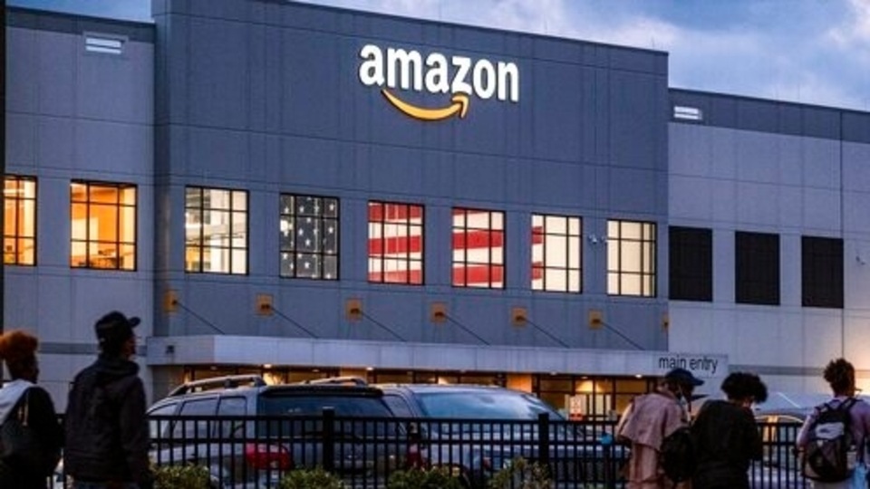 Today, Amazon has hundreds of warehouses of all sizes, nestled around and inside major cities around the world. Amazon