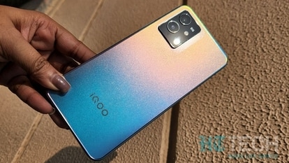 iQOO Z6 5G is available at a starting price of Rs. 15,499.
