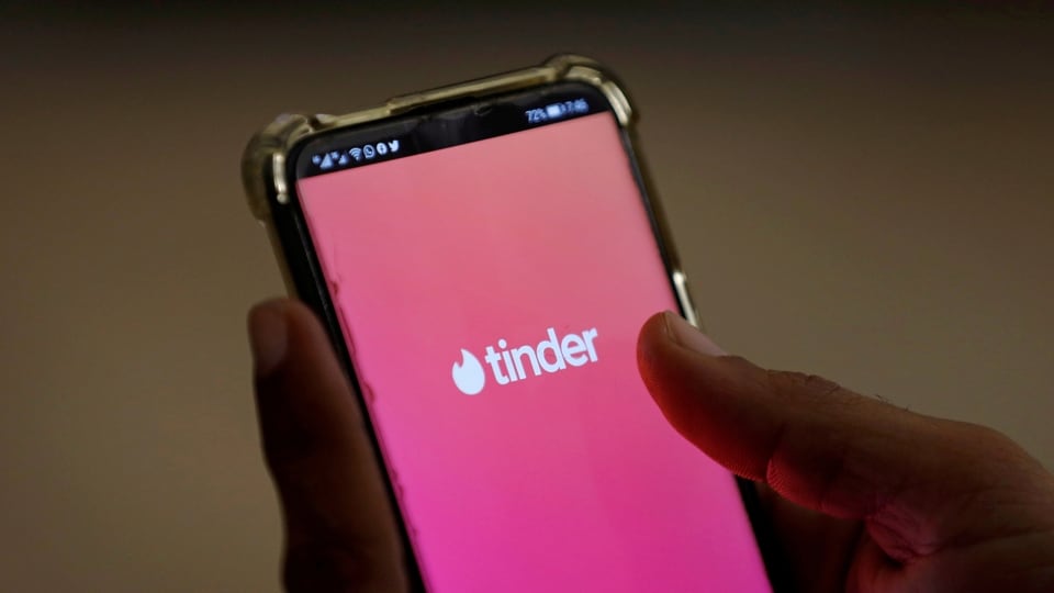 How to logout of tinder on laptop