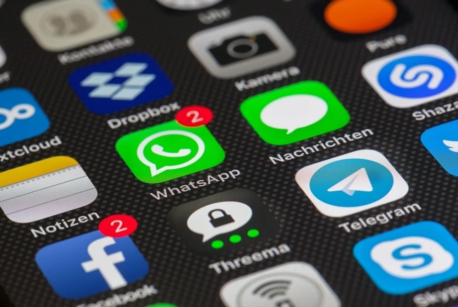 It adds “These contacts want to get some private information from you, for example, your credit card details to avoid terminating your WhatsApp account. In some cases, they also ask for your 6-digit code to log into your WhatsApp account! WhatsApp