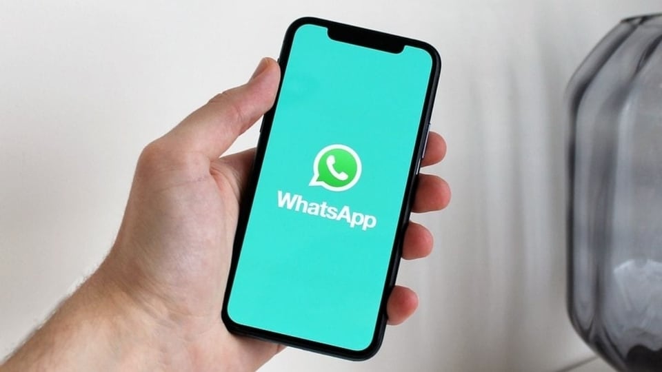 WhatsApp profile sharing update will replace the sharing QR code icon.