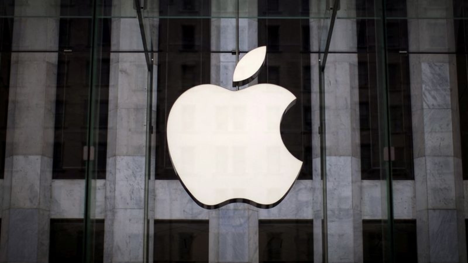 Trouble for Apple? China's Zhengzhou locks down areas near major iPhone ...