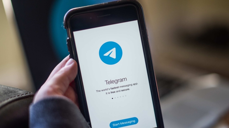 Another feature introduced in the latest update is the ability to disable the notification sound. People have long been asking for an option to disable the notification sound and it seems like developers at Telegram have listened. The option to disable the notification sound has arrived in the latest update.