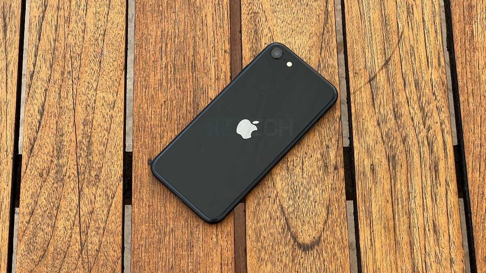 IPhone SE 3rd Gen Not Selling As Much As Its Predecessor Reasons Are 