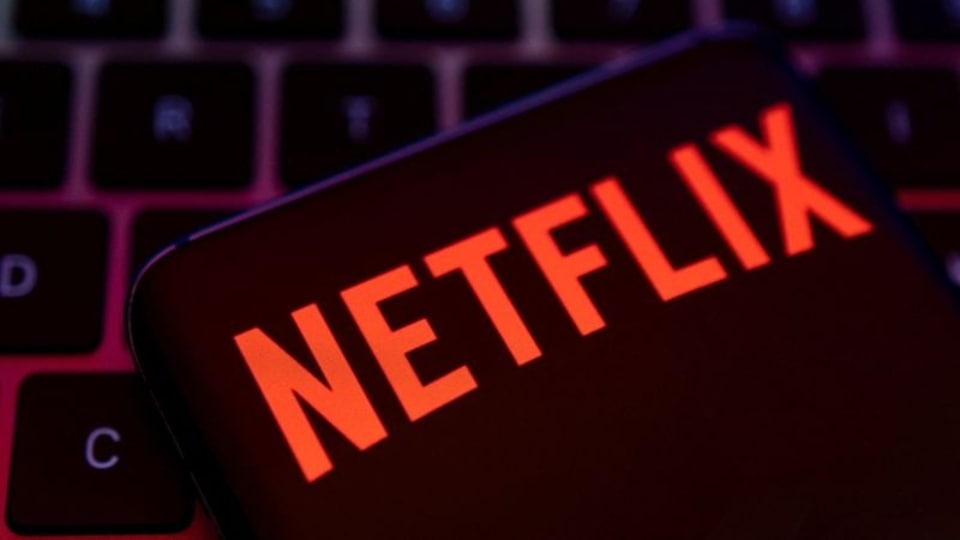 Netflix plans to create a lower-priced service with Ads. 