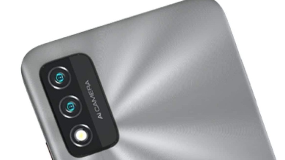 The Micromax IN 2c has a dual camera setup with an 8MP main camera and a 2MP camera for portrait camera. The smartphone has a 5MP front camera for selfies and video calls.