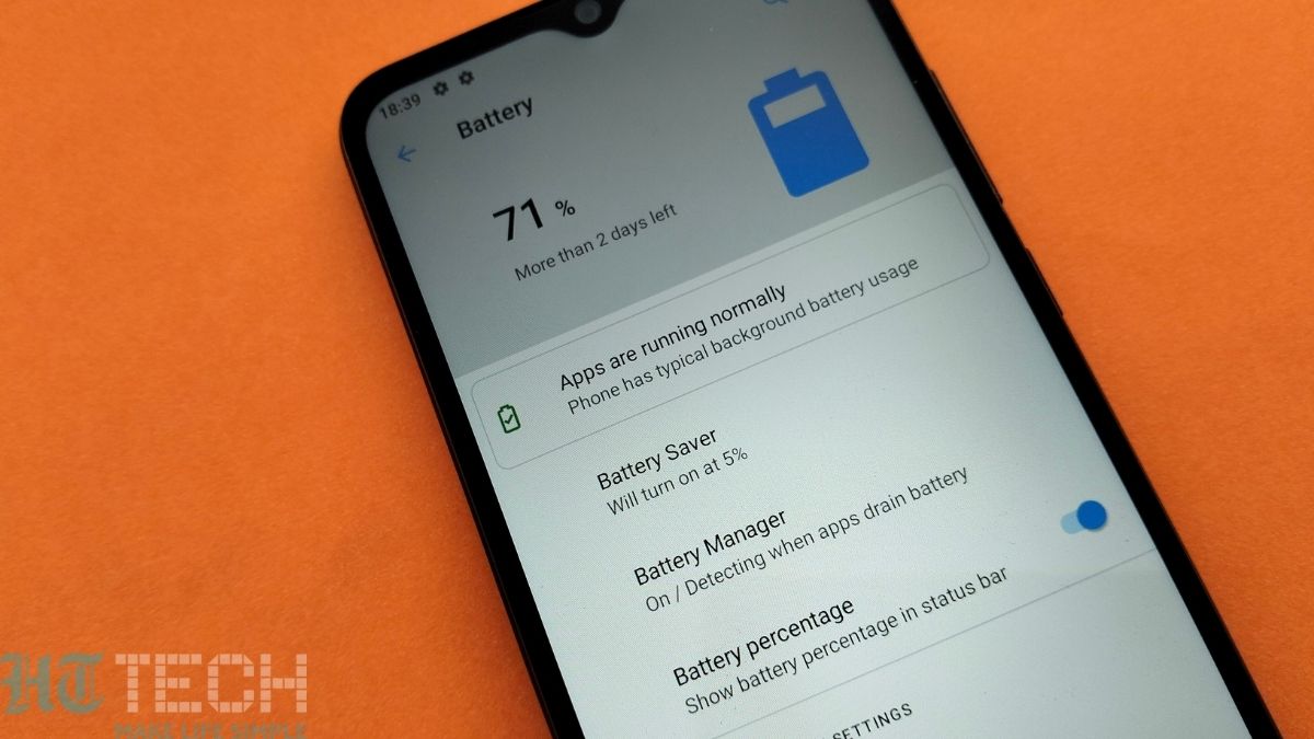 The device houses a 5000mah battery with a 10W Type-C fast charging support.