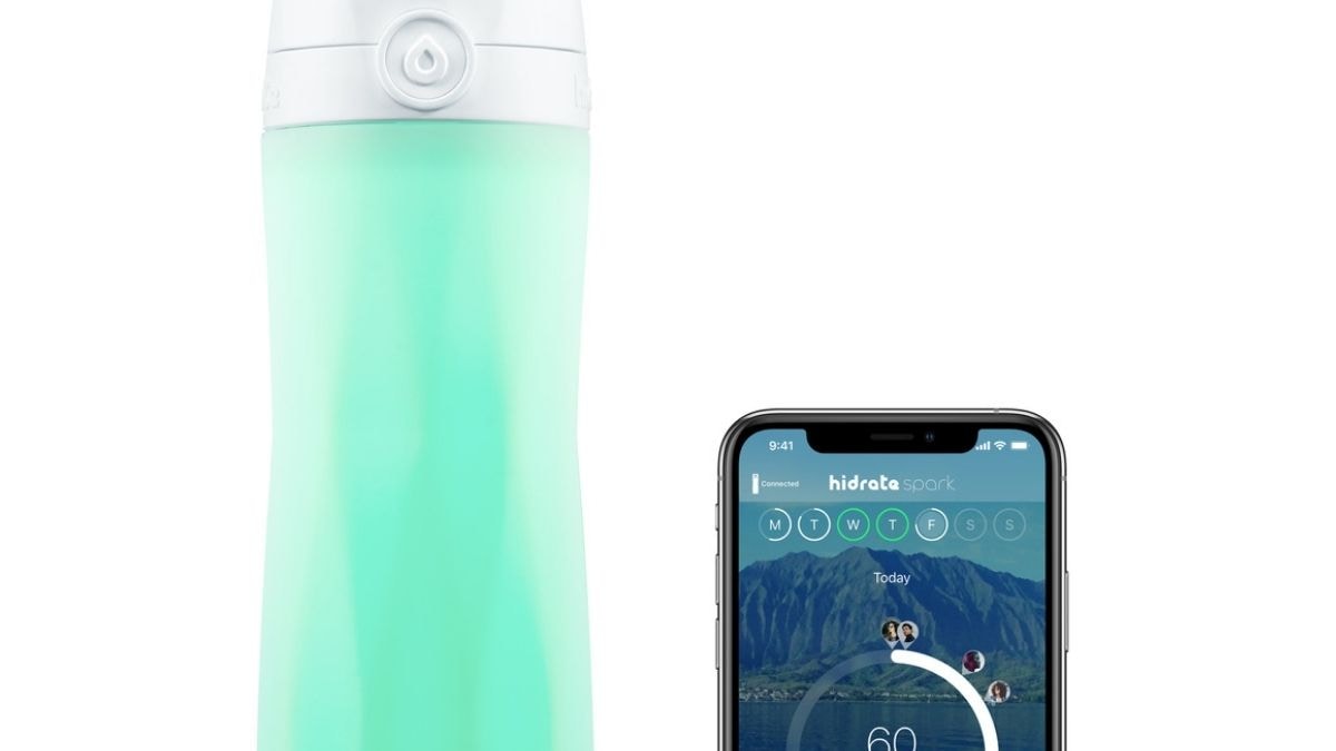 The HidrateSpark Pro bottle also comes with similar features and fast charging capability. Both variants of HidrateSpark are vacuum-insulated and are dishwasher safe. HidrateSpark