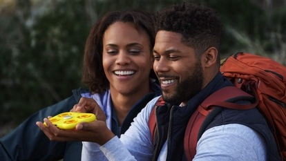 Although not the most technologically advanced, the Pixy drone is made for Snapchat enthusiasts. It works similar to Snap Spectacles and transmits photos and videos to Memories wirelessly. In terms of specs, Pixy has a 20MP sensor that shoots 12MP images and videos of 2.7k at 30 fps. Pixy Drone