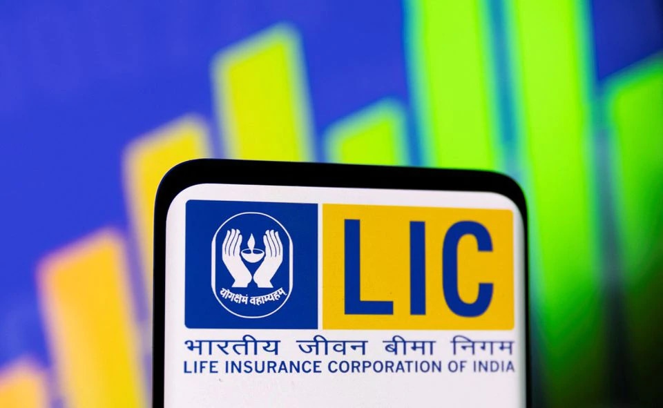 You can apply for LIC IPO through Groww app and website. To apply, first login using your credentials. LIC IPO