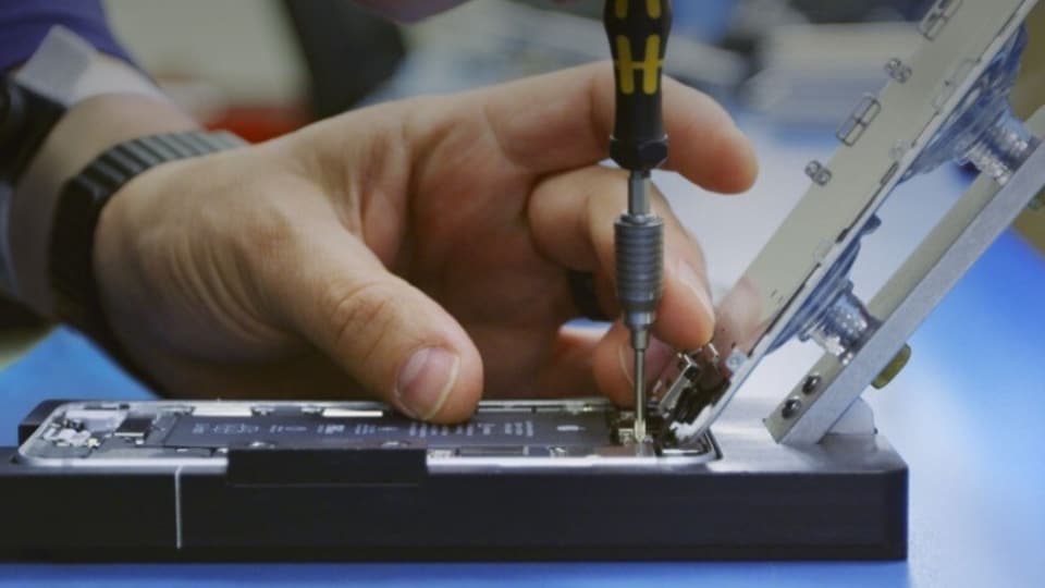 Know everything about Apple’s Self-Repair Services for iPhones.