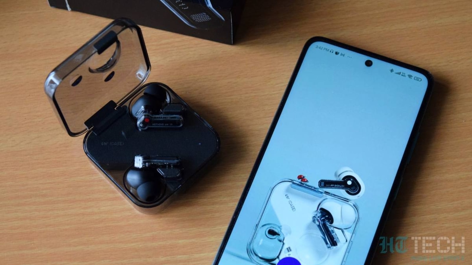 Nothing Phone (1) leak suggests a midrange Android smartphone with good enough specs and features. Nothing ear (1) Black Edition