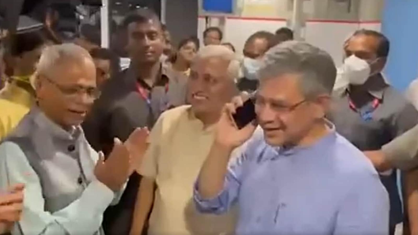 The first ever 5G call in India has been tested successfully at IIT-Madras by the Communications Minister Ashwini Vaishnaw. Ashwini Vaishnaw