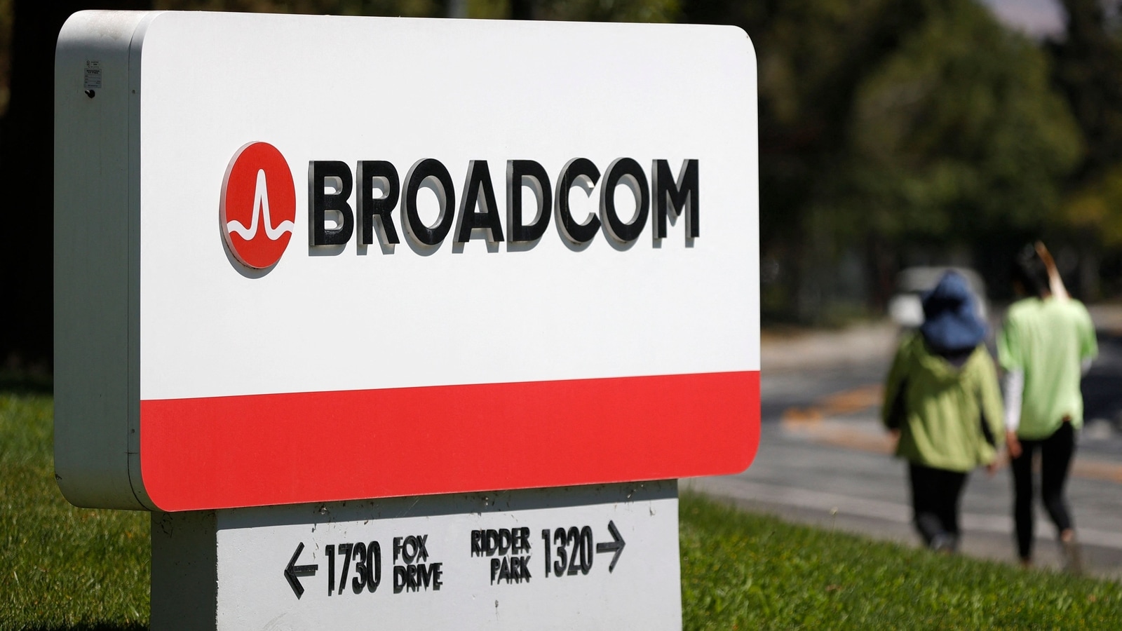 Broadcom To Buy VMware For $61 Billion In Record Tech Deal | Tech News