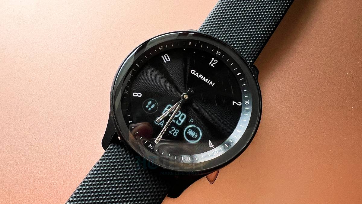 Garmin Vivomove Sport smartwatch review