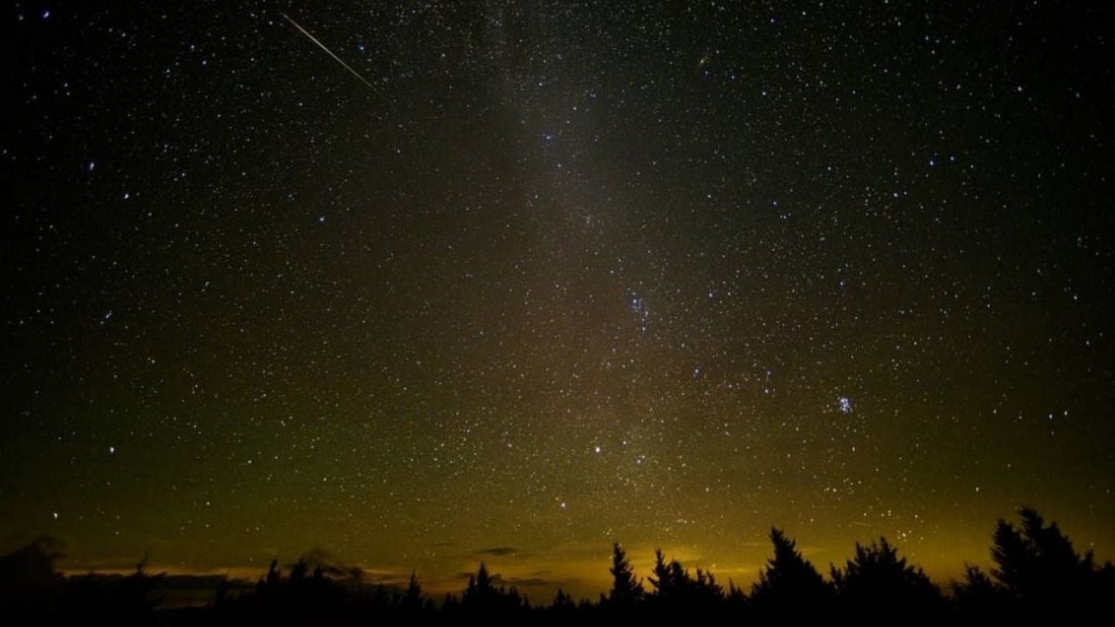 News Massive Meteor Shower "Hit Earth And Moon" 800