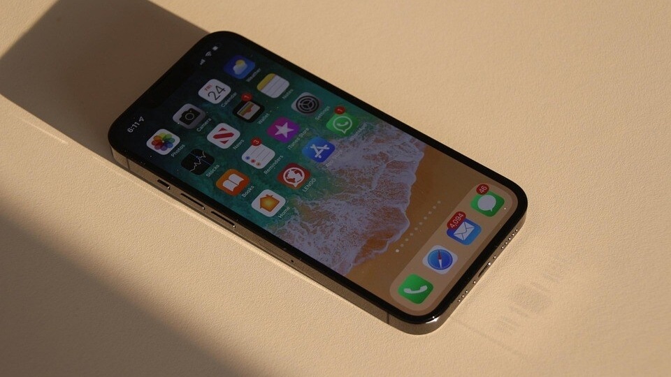 iPhone 14 Pro models to come with always-on display!