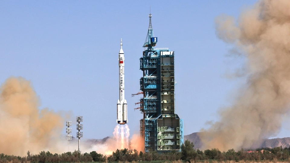 The Long March-2F carrier rocket carrying China's Shenzhou 14 spacecraft.