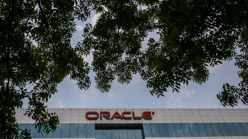 A California state judge tentatively ruled on Friday that it would be unmanageable to proceed to trial with a class of more than 3,000 employees in 125 different job classifications suing over alleged pay disparities. Oracle