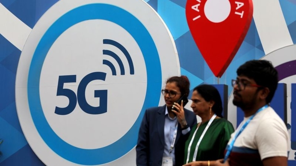 Union Cabinet approves the proposal to conduct a 5G spectrum auction.