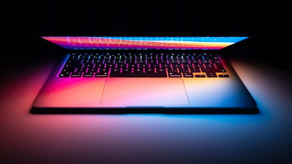 Apple is expected either launch a new MacBook category or refresh the MacBook Air and MacBook Pro. (Representative Image)