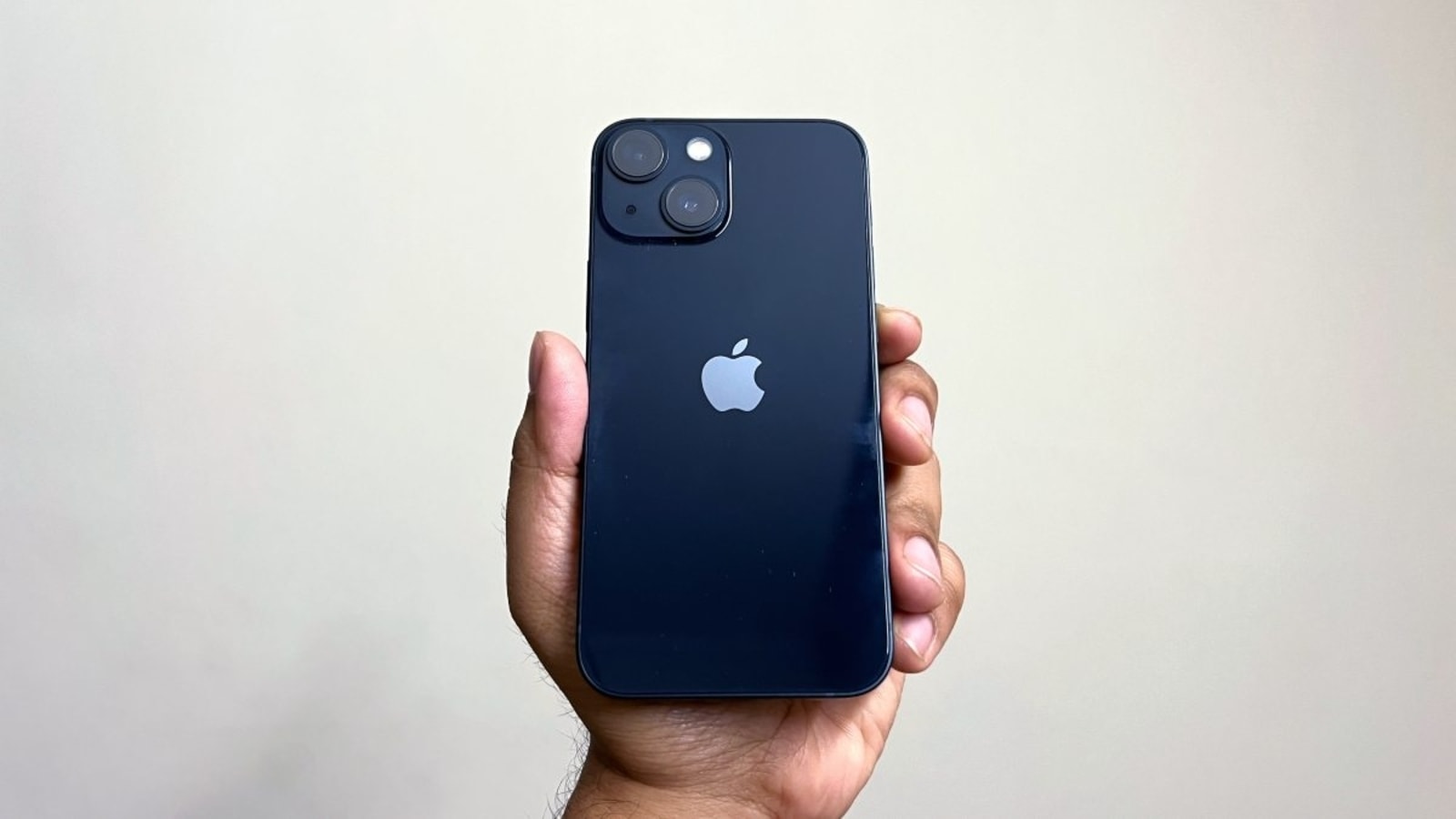 The Rewind: iPhone 13 mini - the last of the best smartphone? - 9to5Mac