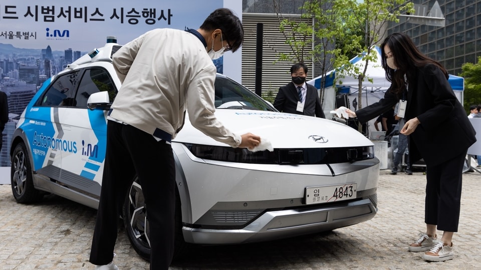 A Hyundai Motor Co. Ioniq 5 electric vehicle (EV) automotive robo-taxi on display during an event in the Gangnam district of Seoul, South Korea.