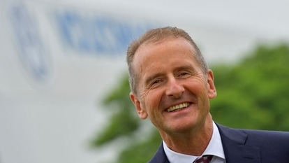 Volkswagen CEO Herbert Diess planning major investments in China to employ “several thousand” software engineers. 