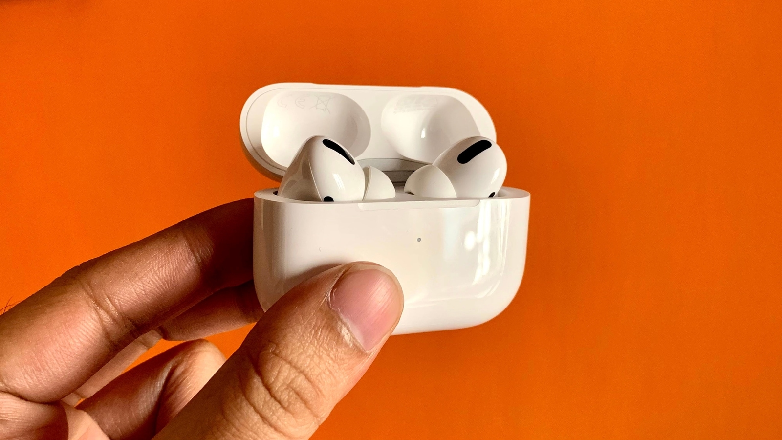 New Apple AirPods Pro selling for the lowest ever price at Amazon! Get