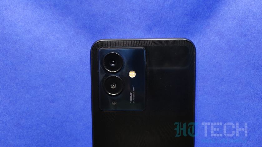The Infinix Note 12 Pro 5G sports a triple rear camera setup with a 108 MP primary camera and a quad LED flash. On the front, it has a 16 MP selfie camera. Infinix Note 12 Pro 5G