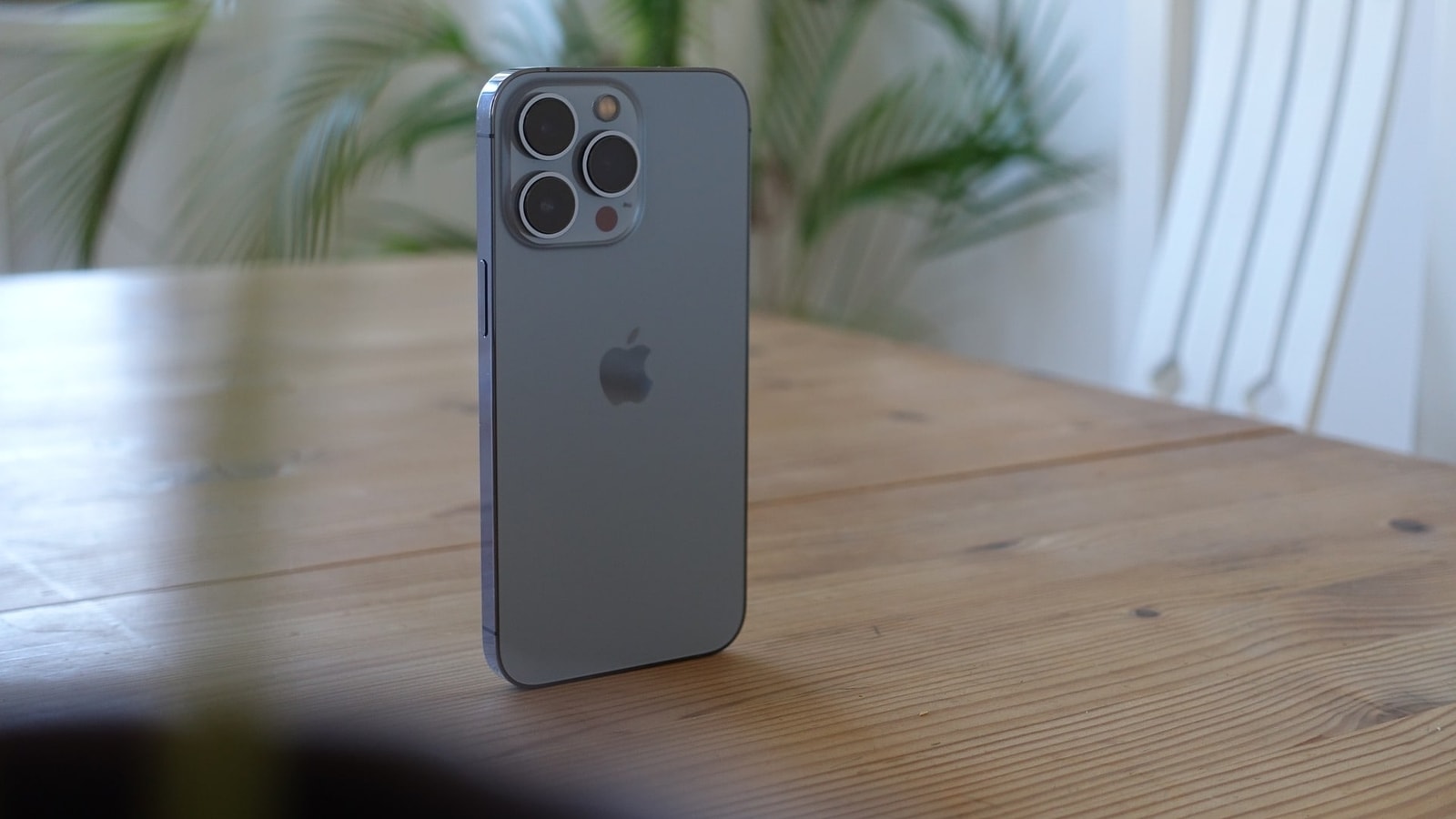 The iPhone 14 Pro Max is expected to boost the price to a high it has never seen before! iPhone